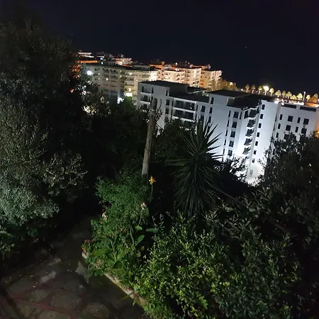 Apartment Sea Breeze 1