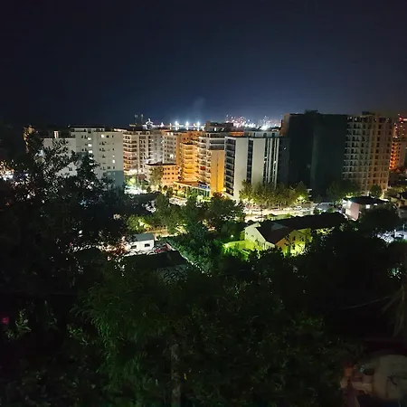 Apartment Sea Breeze 1