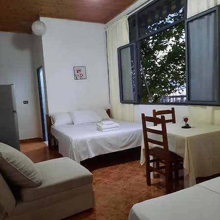 Apartment Sea Breeze 1